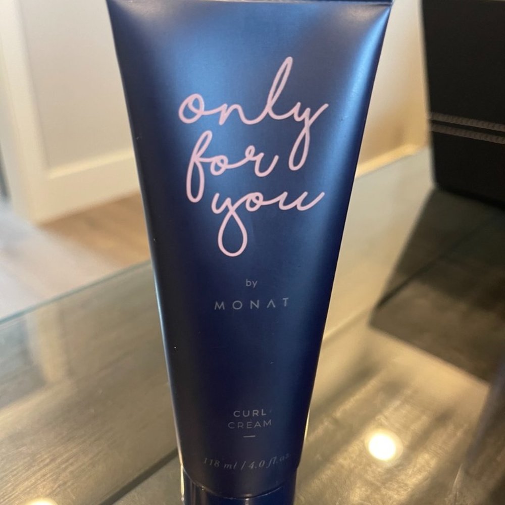 Monat Curl Cream